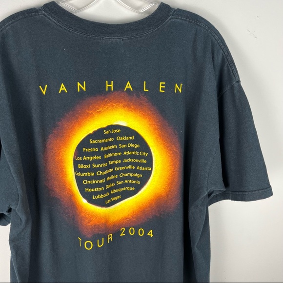Van Halen Vintage 2004 Fire Eclipse Logo Tour T-Shirt - Picture 4 of 5